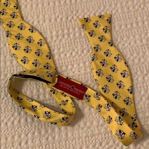 Southern Proper silk bow tie